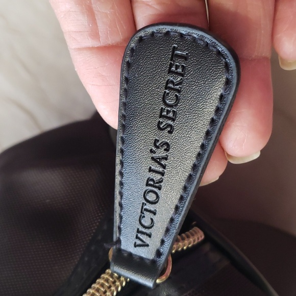 Victoria's Secret Zippered Canvas Travel / Toiletry Bag - Dark Brown color. - Picture 5 of 14